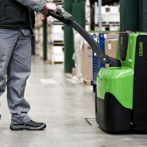 CESAB P200 powered pallet truck range